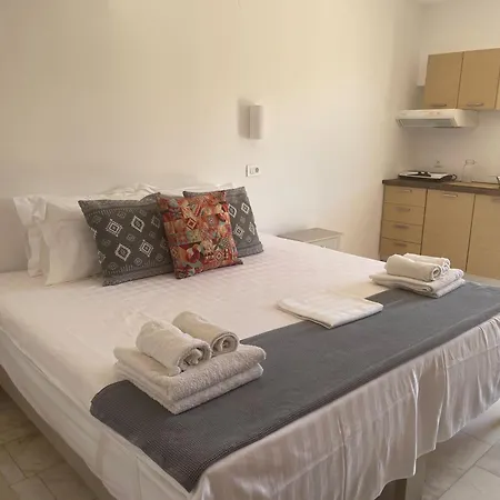 Kourkoumelata Hotel 2*