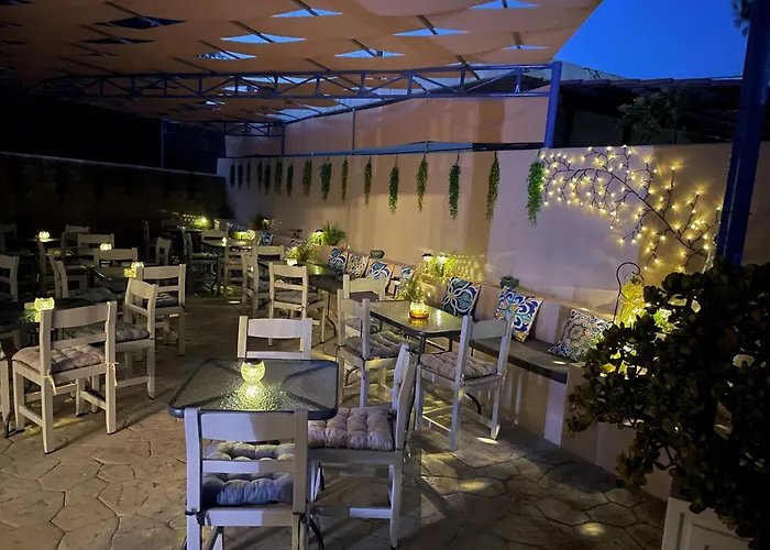 Kourkoumelata Hotel