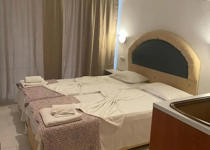 Ξενοδοχείο Kourkoumelata 2*